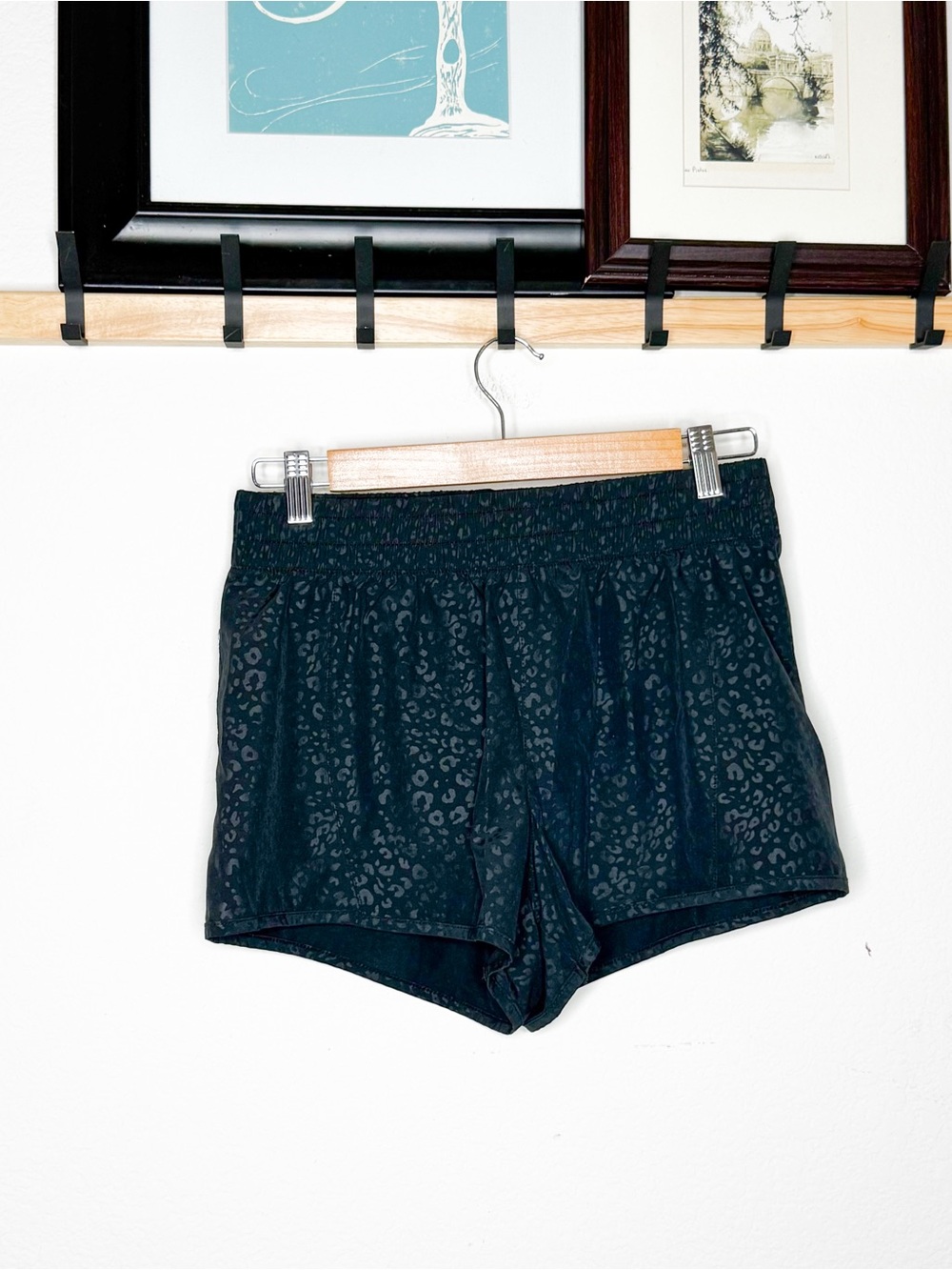 Marika Black Textured Pull-On Running Athletic Shorts Gym Women’s Size Small